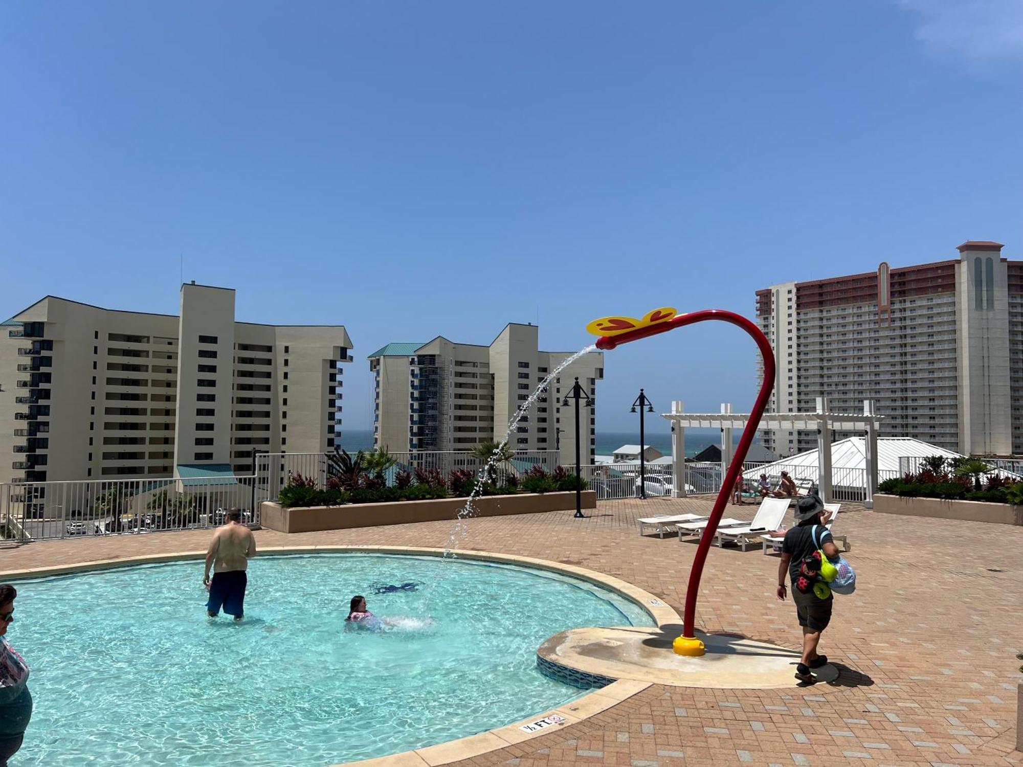 Spacious 4bd Gulfview Condo! 5 Pools! Free Chairs! By Dolce Getaways *