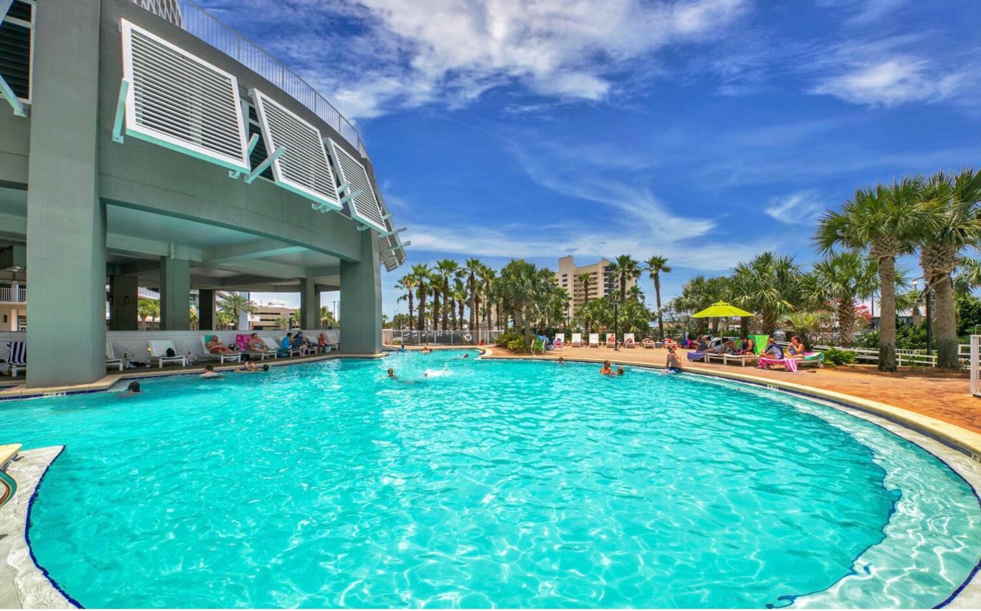 Apartment Spacious 4bd Gulfview Condo! 5 Pools! Free Chairs! By Dolce Getaways